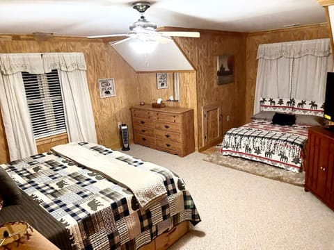 One of a Kind Rustic Log Cabin near Bryce Resort - Large Game Room - Fire Pit - Large Deck - BBQ Cabin in Basye