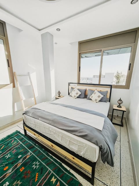 Shower, Toilet, Bed, Photo of the whole room, Bedroom, Breakfast