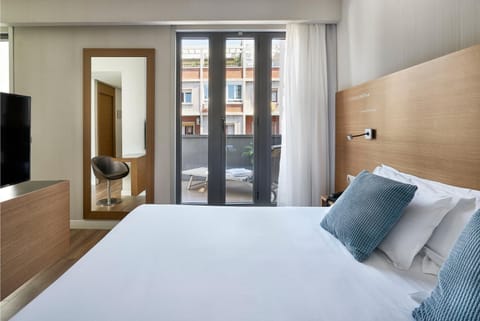 Balcony/Terrace, Bedroom, City view