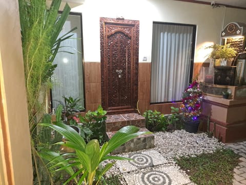 Ascarya Guest House Vacation rental in Denpasar