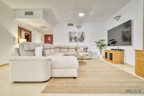Property building, TV and multimedia, Living room, Swimming pool, hair dresser