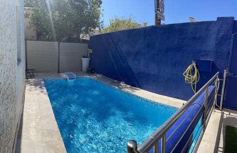 Swimming pool, Swimming pool, sunbed