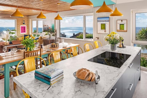 Dining area, Sea view, kitchen