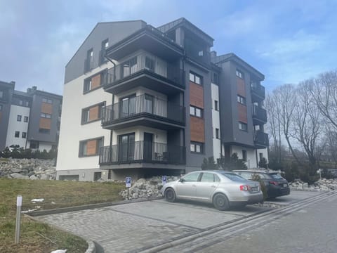 Property building, Parking