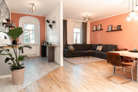 Living room, Seating area, Dining area
