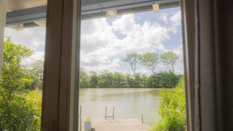 Natural landscape, Summer, View (from property/room), Garden view, Lake view