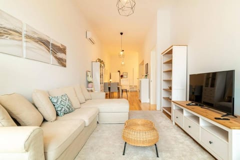 TV and multimedia, Living room, air conditioner