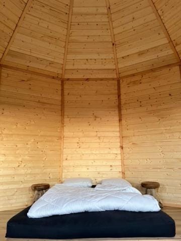 Camping à la ferme - Hébergements insolites Campground/
RV Resort in Normandy