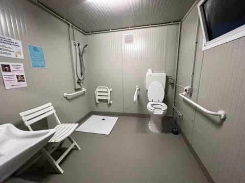 Camping à la ferme - Hébergements insolites Campground/
RV Resort in Normandy