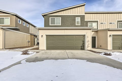 Nampa Townhome about 18 Mi to Downtown Boise! House in Nampa