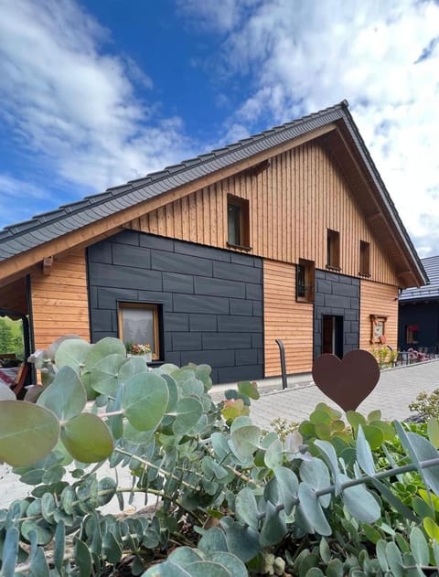 Property building, Day, Garden, Garden view