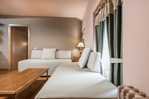 Bed, Living room, Seating area