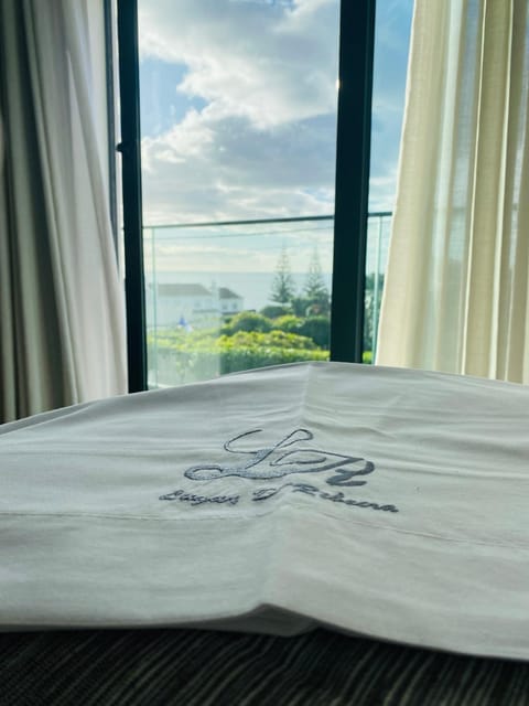 Bed, Sea view