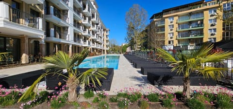 Garden view, Swimming pool