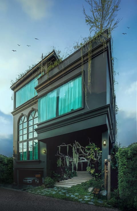 Property building, Facade/entrance