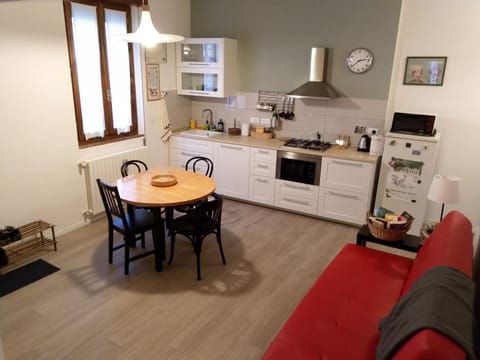 Kitchen or kitchenette, Living room, Dining area, Dinner, pet friendly, kitchen