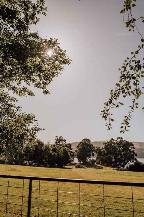 Fleurty's Point Cottage at Franklin South, Huon Valley, Tasmania House in Tasmania