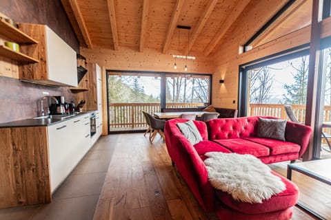 Kitchen or kitchenette, Living room, Seating area, Dining area