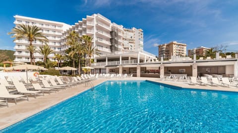 Restaurant/places to eat, Area and facilities, Swimming pool