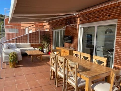 ÁTICO CON VISTAS AL MAR Apartment in Marina Baixa
