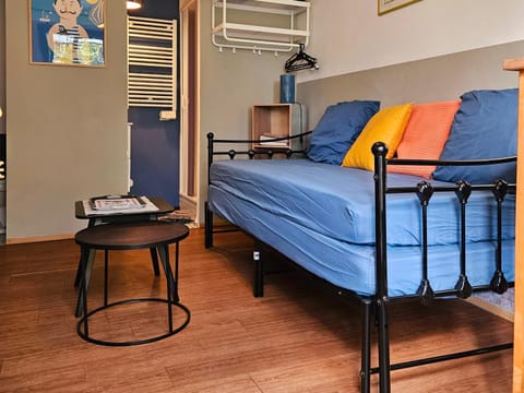 Studette indépendante et coquette avec terrasse sur jardin Apartment in Marseille