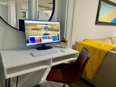 Luxury Modern & Cute- Minutes to The White-Sand Beaches House in Wright