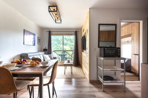 Joli T2, Centre, Parking privé, Wifi, Local à ski Apartment in Isola