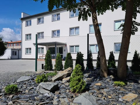 Property building, Day