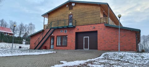 Property building, Winter