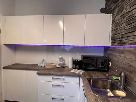 Coffee/tea facilities, Kitchen or kitchenette, minibar