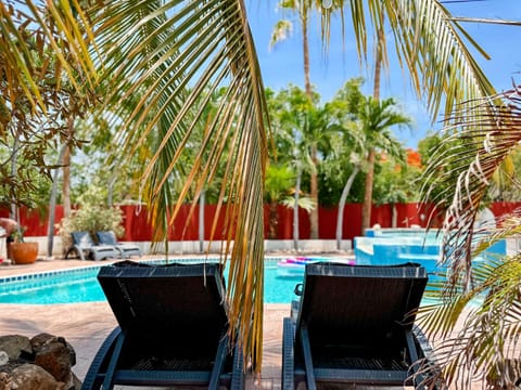 Garden, Swimming pool, sunbed