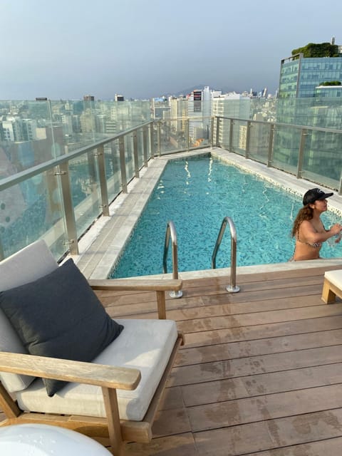 Swimming pool, Swimming pool