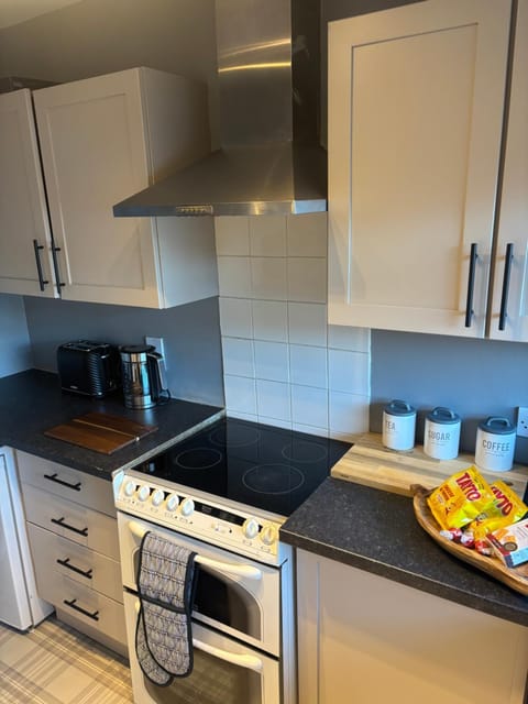 Fantastic full 3 bedroom modern apartment Apartment in Belfast