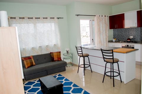 Kitchen or kitchenette, Living room