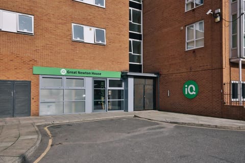 Property building, Facade/entrance