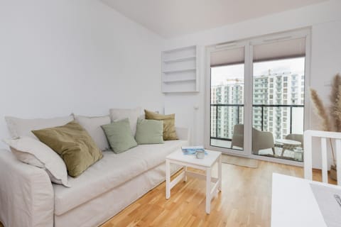 Communal lounge/ TV room, Living room, Seating area