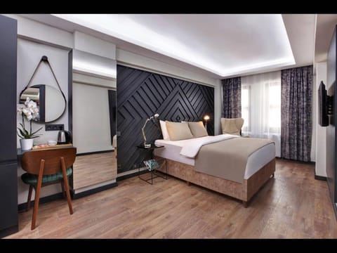 Seating area, Bedroom