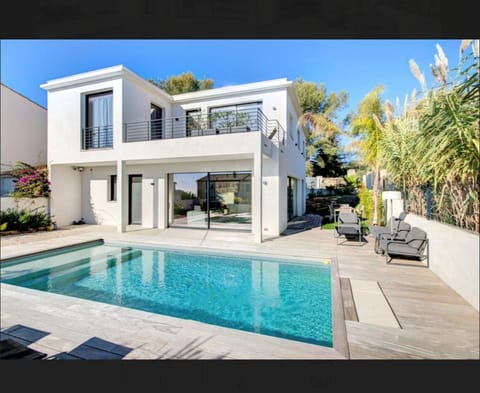 VILLA CLARA Villa in La Ciotat