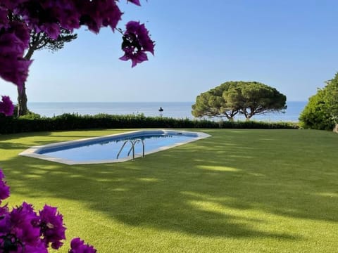 Natural landscape, Garden, Garden view, Pool view, Sea view, Swimming pool