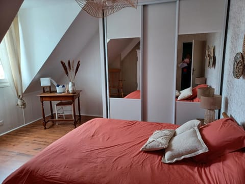 Chambre avec sdb Vacation rental in Centre-Val de Loire