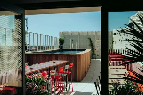 Balcony/Terrace, Swimming pool