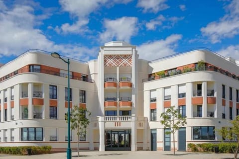 Villa Riviera Near Disneyland Paris Villa in Chessy