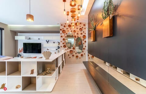 Communal lounge/ TV room, TV and multimedia, Evening entertainment