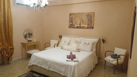 Balcony/Terrace, Bedroom, air conditioner