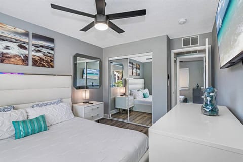 Gorgeous Heated Pool House Near Gulf Beaches! House in Pinellas Park