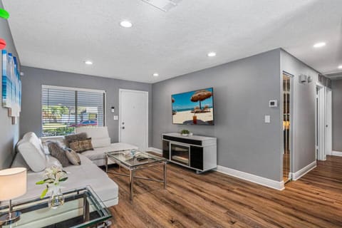 Gorgeous Heated Pool House Near Gulf Beaches! House in Pinellas Park