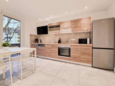 Coffee/tea facilities, dishwasher, minibar, pet friendly, stove, kitchen