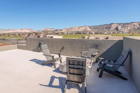 Exclusive Pool Villa House in St George