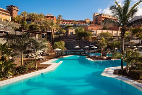 Garden, View (from property/room), Balcony/Terrace, Swimming pool