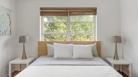 Brickell Tree Apartment Beach 10min Location Shops House in Brickell